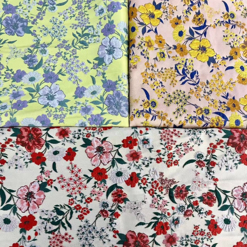 Tecido Jacquard Floral Pequeno - Vintage Sewing Textile avaliação e preço